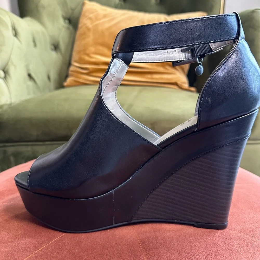 NEW! Guess Black GFRorie Wedges - Picture 15 of 16